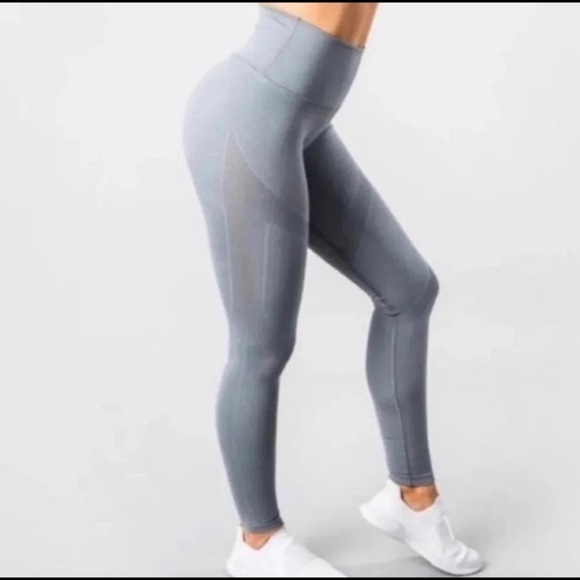Alphalete Gray Aero Seamless Leggings Size Medium - Picture 2 of 7